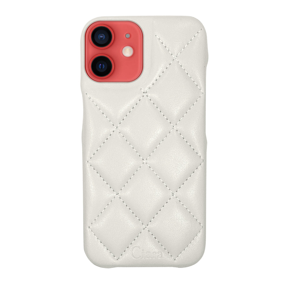 iPhone11 キルティングPU レザーケース ロゴ ホワイト