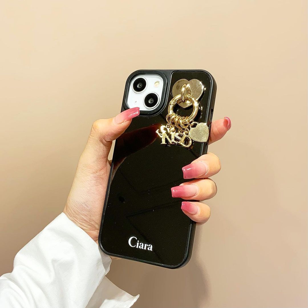 大人っぽいケースの魅力