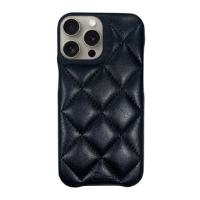 iPhone15Pro キルティングPU レザーケース ロゴ ブラック