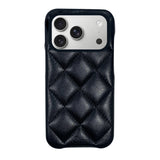 iPhone17Pro キルティングPU レザーケース ロゴ ブラック